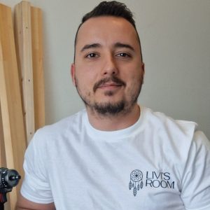 Esetleg egyedi elképzelésed van, amit megvalósítanál? Keress minket a megadott elérhetőségek egyikén, vagy írj üzenetet az űrlap segítségével. Minden kérdésre örömmel válaszolunk.